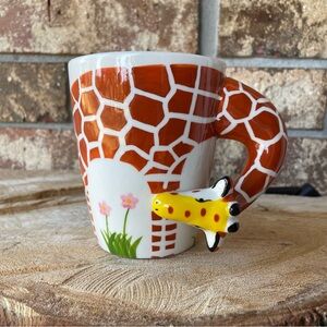 Giraffe Mug 8 Oz. Vivid Colors Unmarked Beautiful Condition!